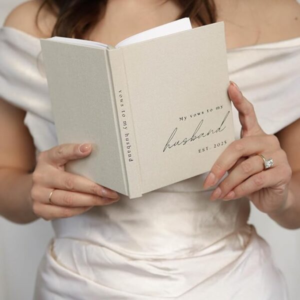 2-Pack Personalized 2025 Vow Books - Image 3